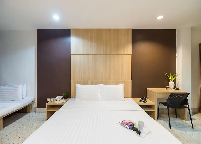 The Fifth Hotel 2*