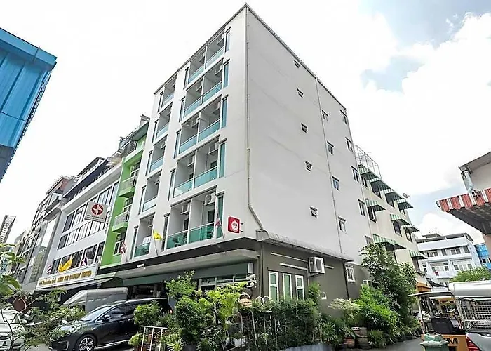 The Fifth 2* Bangkok
